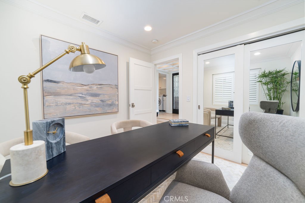 MLS #OC25225888 image #8