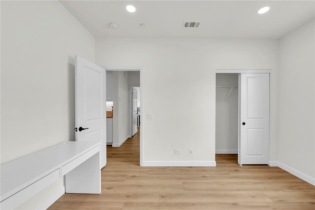 MLS #OC25227460 image #17