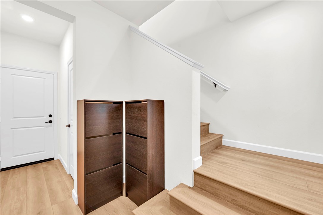 MLS #OC25227460 image #3