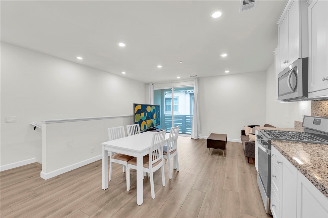 MLS #OC25227460 image #9