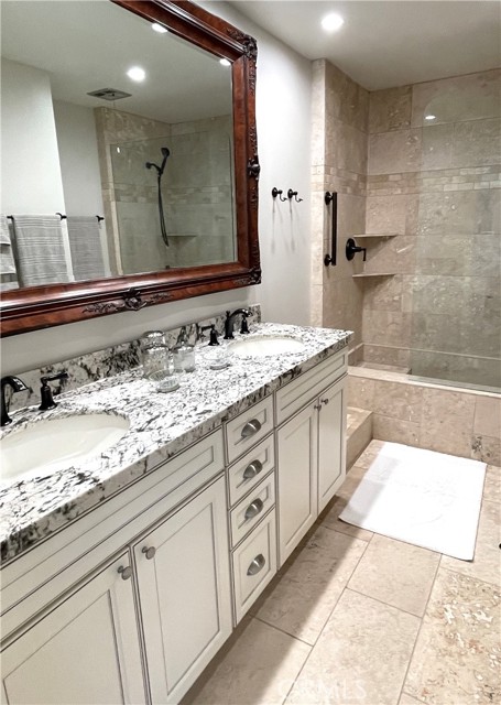 MLS #OC25227496 image #9