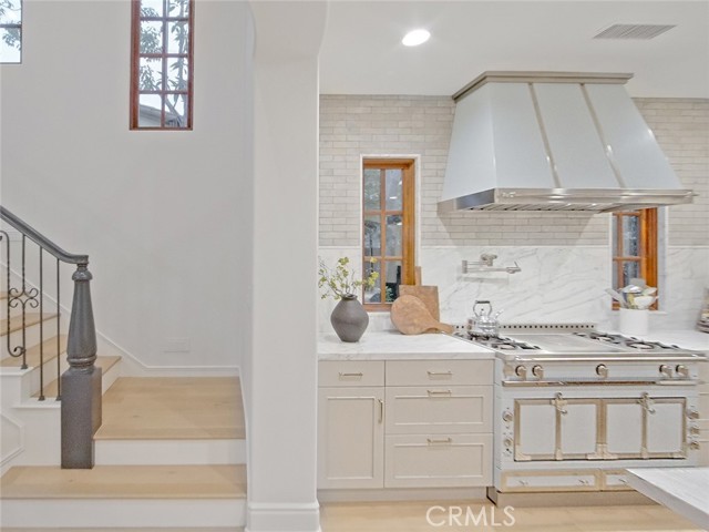 MLS #OC25227548 image #6