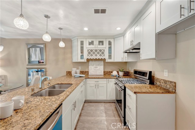 MLS #OC25227592 image #12