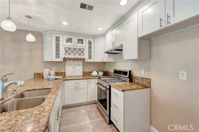 MLS #OC25227592 image #16