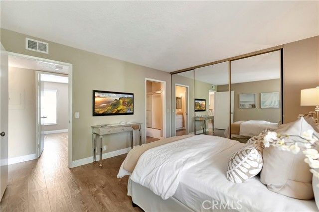 MLS #OC25227592 image #19