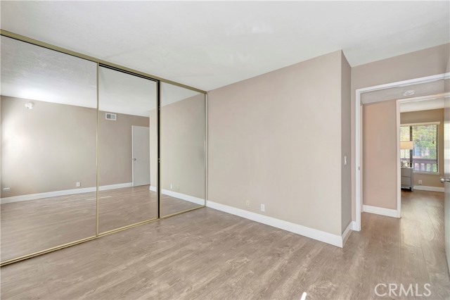 MLS #OC25227592 image #24