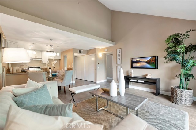 MLS #OC25227592 image #4