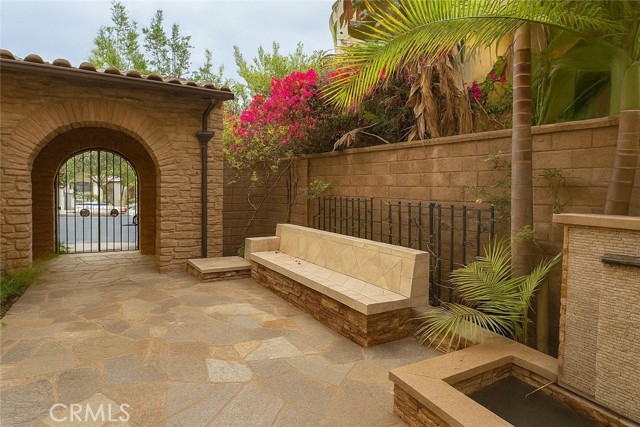 MLS #OC25227601 image #21