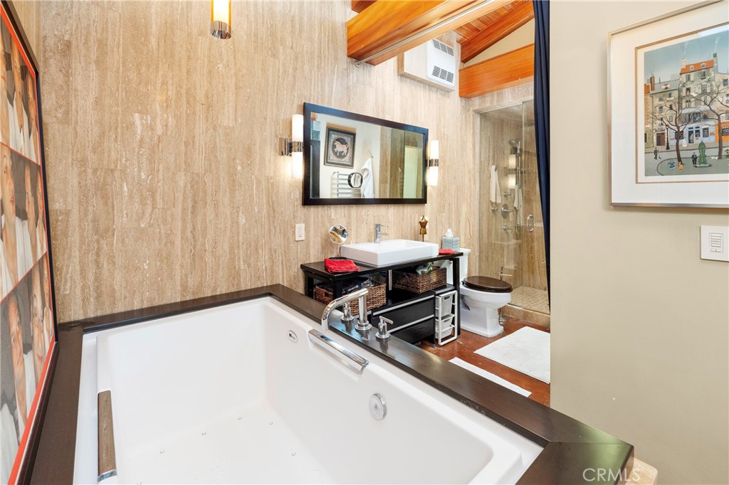 MLS #OC25227752 image #16