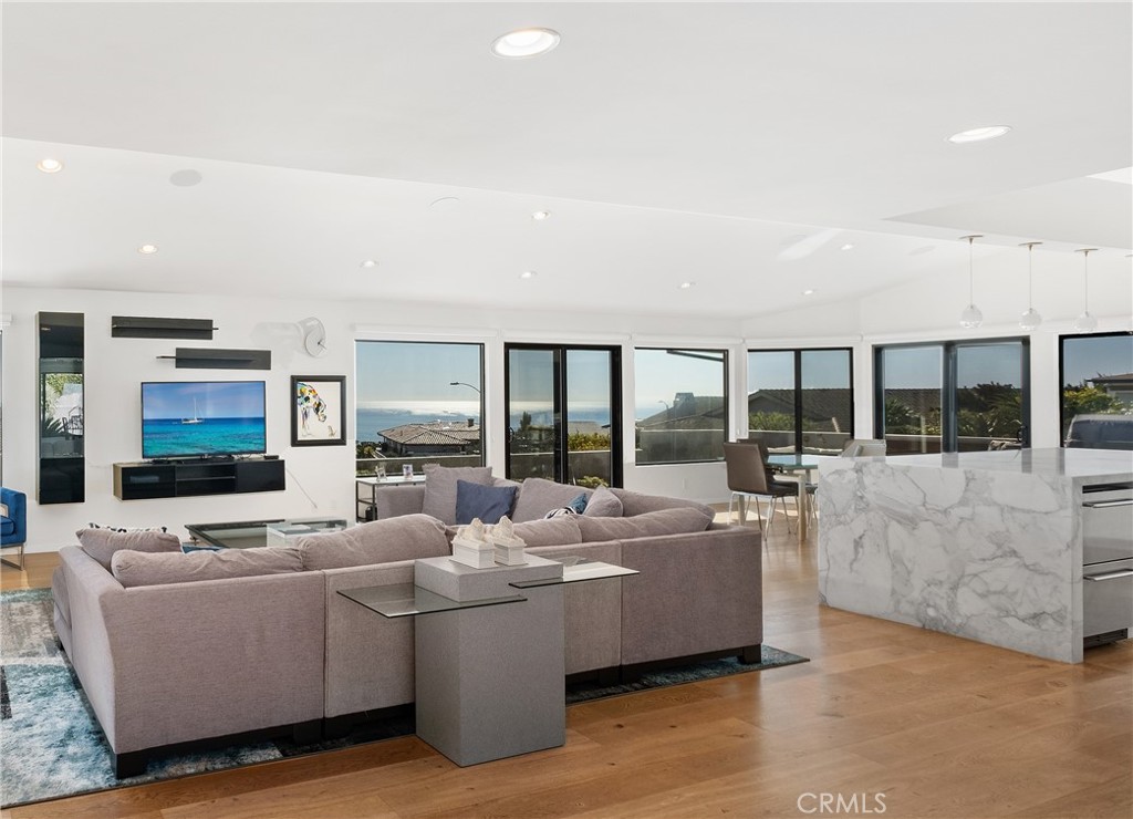 MLS #OC25227786 image #11