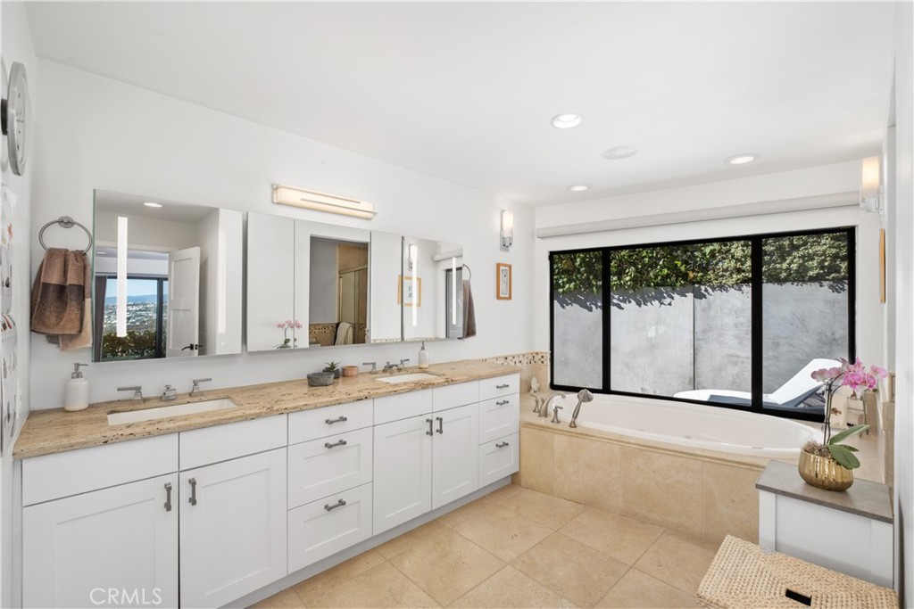 MLS #OC25227786 image #25