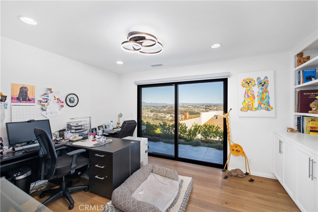 MLS #OC25227786 image #28