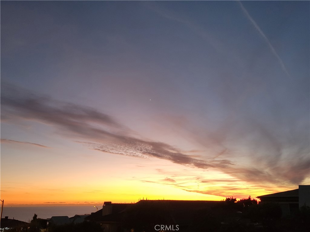 MLS #OC25227786 image #38