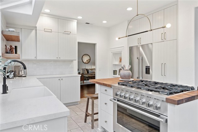 MLS #OC25227820 image #16