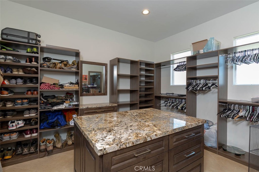 MLS #OC25227826 image #16