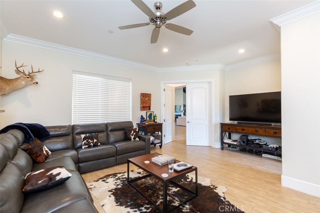 MLS #OC25227826 image #30