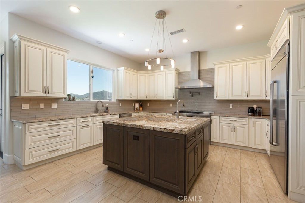 MLS #OC25227826 image #7