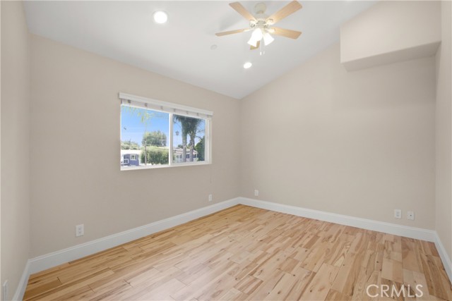 MLS #OC25227868 image #15