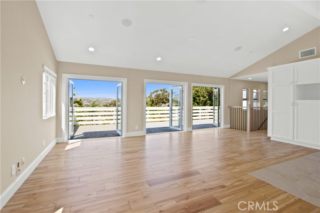 MLS #OC25227868 image #4