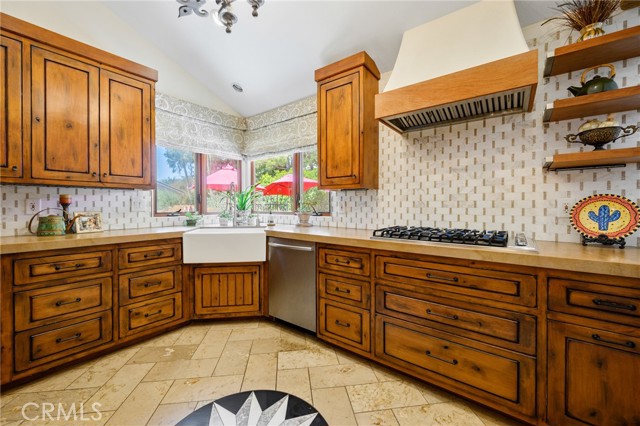 MLS #OC25227880 image #4