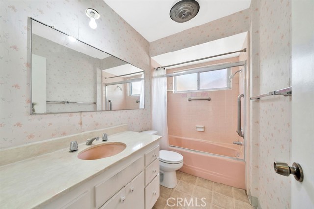 MLS #OC25227943 image #13