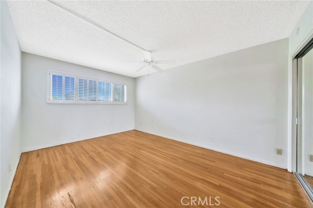 MLS #OC25227943 image #14