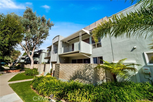 MLS #OC25227943 image #28
