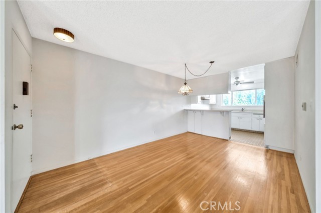 MLS #OC25227943 image #3
