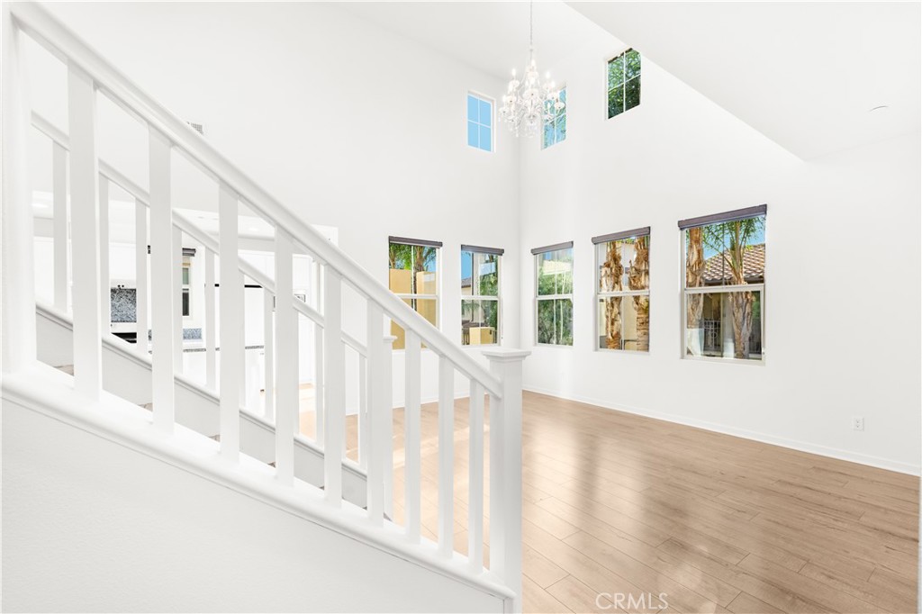 MLS #OC25228009 image #11