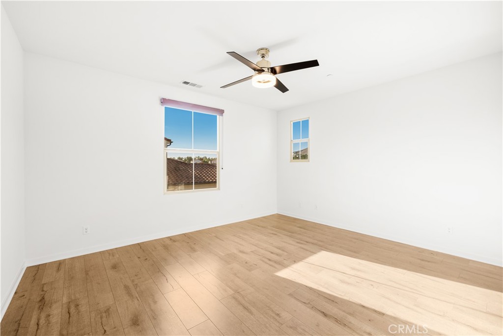 MLS #OC25228009 image #18