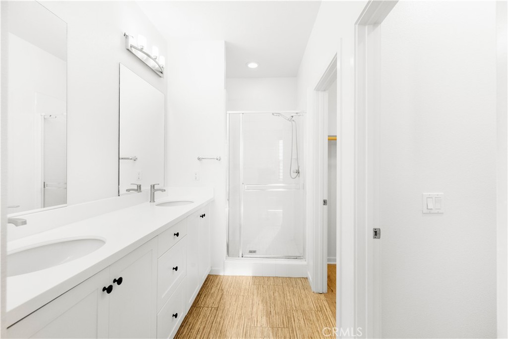 MLS #OC25228009 image #21