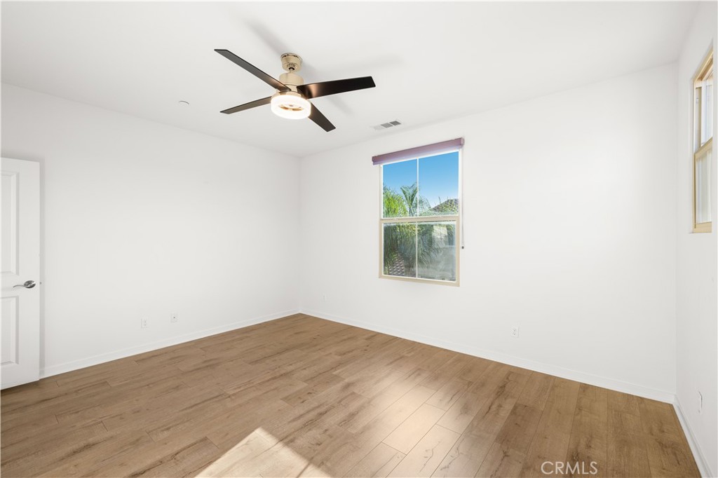 MLS #OC25228009 image #24