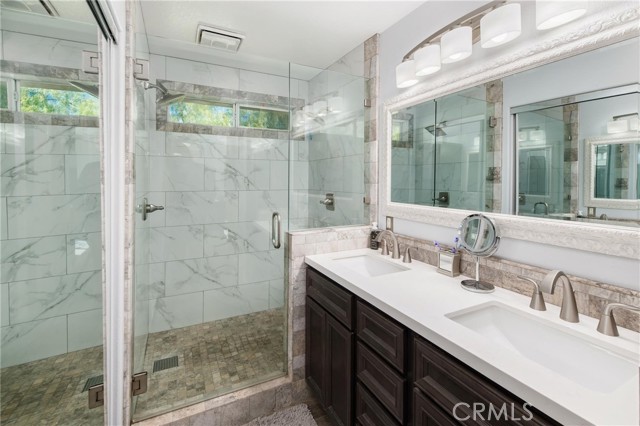 MLS #OC25228101 image #14