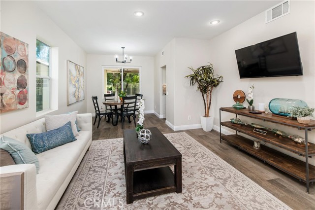 MLS #OC25228101 image #6