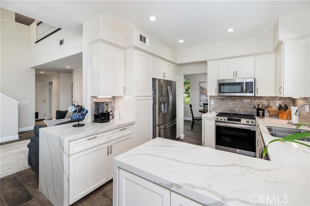 MLS #OC25228101 image #7