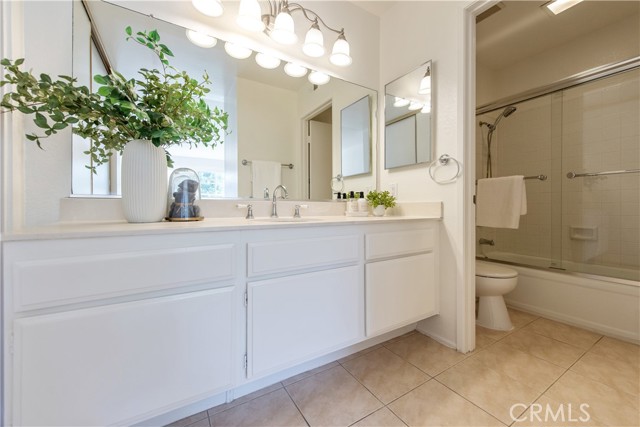 MLS #OC25228227 image #18