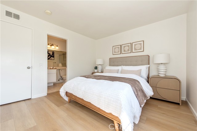 MLS #OC25228227 image #22