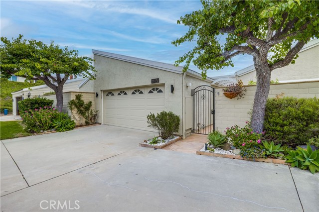 MLS #OC25228258 image #8