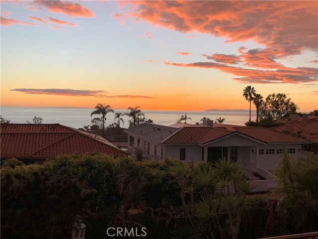 MLS #OC25228418 image #0