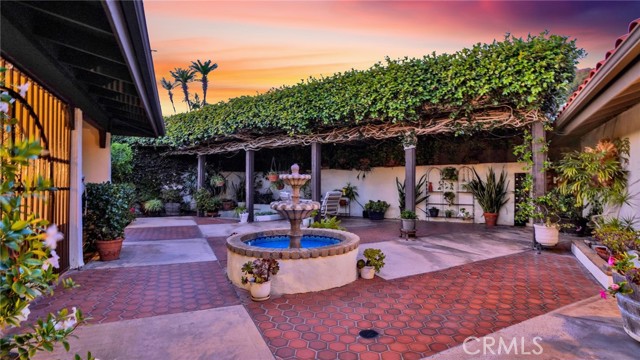 MLS #OC25228418 image #4