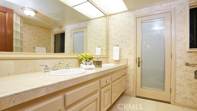 MLS #OC25228418 image #42