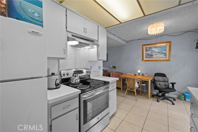 MLS #OC25228482 image #11