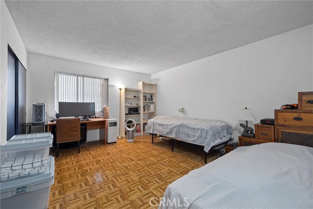 MLS #OC25228482 image #14