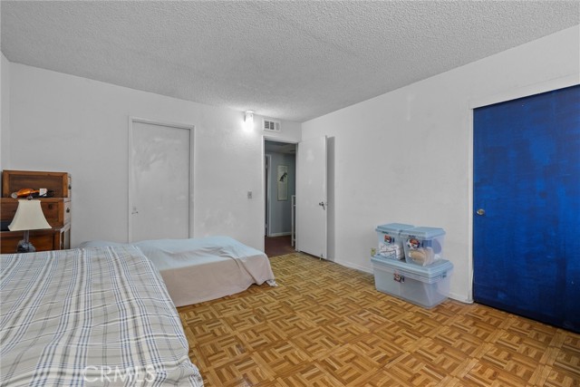 MLS #OC25228482 image #15