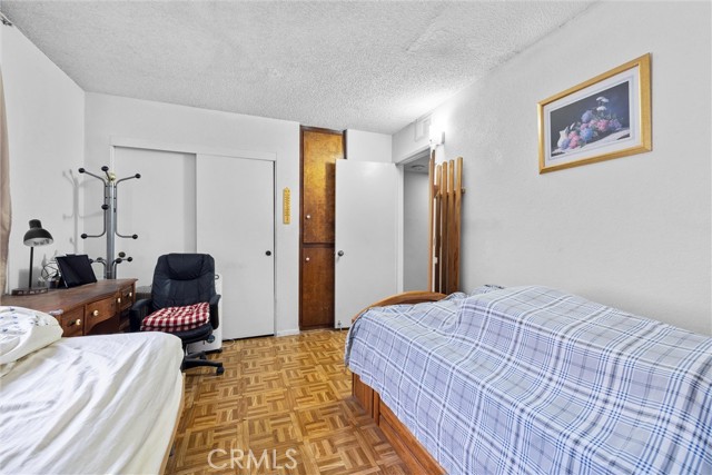 MLS #OC25228482 image #20