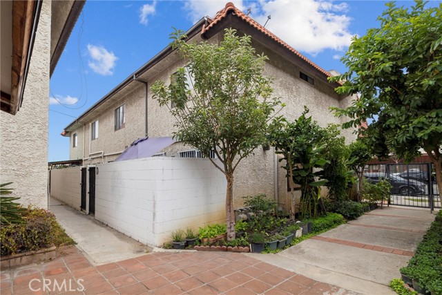 MLS #OC25228482 image #26