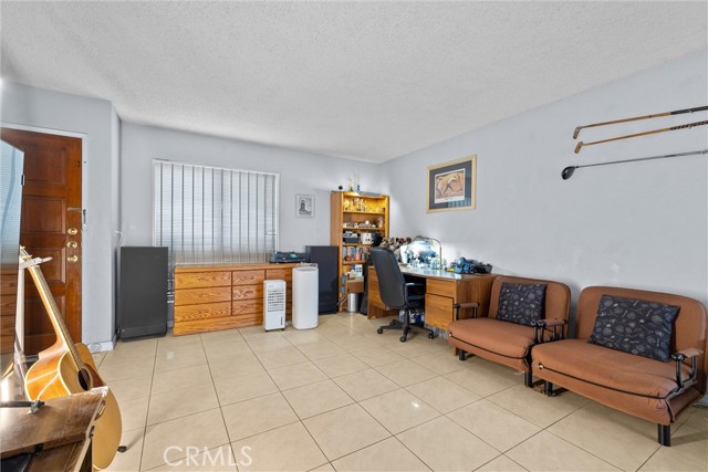 MLS #OC25228482 image #4