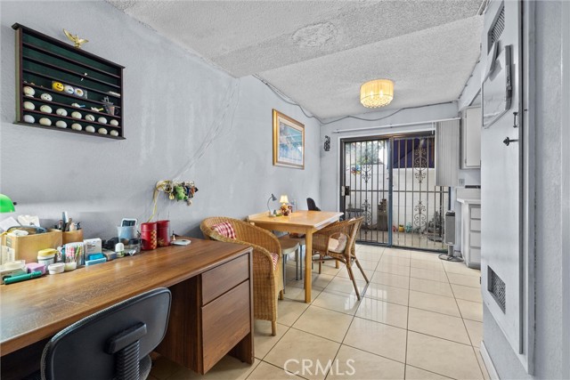 MLS #OC25228482 image #7