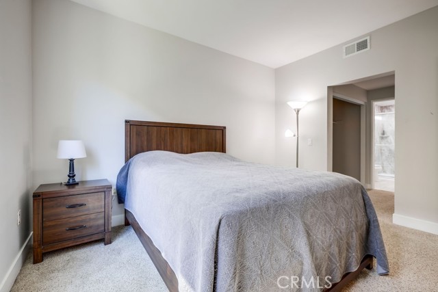 MLS #OC25228524 image #5