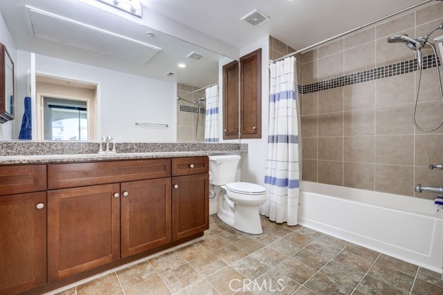 MLS #OC25228524 image #8